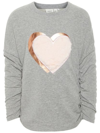 genser til barn med hjerte – Name It grå genser med pelshjerte – Mio Trend
