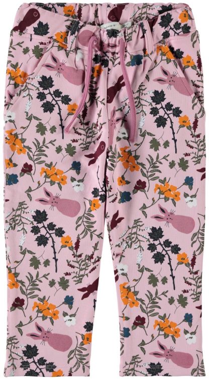 Name It joggebukse til jente – Name It rosa joggebukse med blomster – Mio Trend