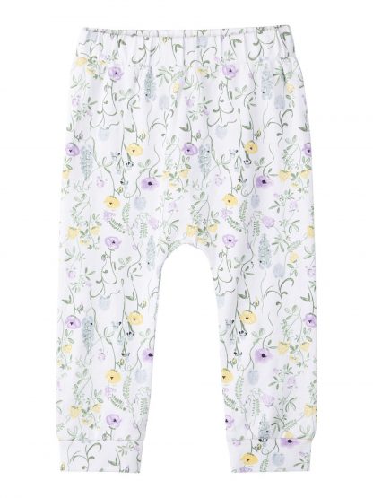 Name It joggebukse baby – Name It hvit bukse med blomster Hulla  – Mio Trend