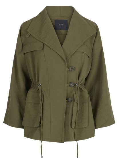 Grønn kort jakke – Y.A.S grønn jakke Yasmalla – Mio Trend
