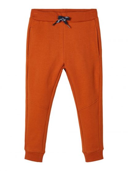 Oransje bukse barn, joggebukse fra Name It.  – Name It oransje joggebukse Voltano – Mio Trend