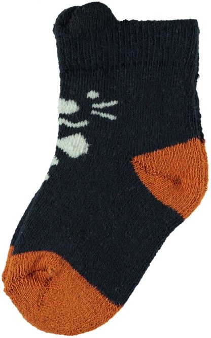 Sokker til baby fra Name It.  – Sokker og strømpebukser blå sokker i frottè  – Mio Trend