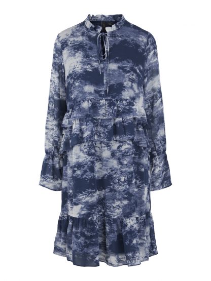 Blå kjole Yas – Y.A.S blå kjole med kapper Cloudy – Mio Trend