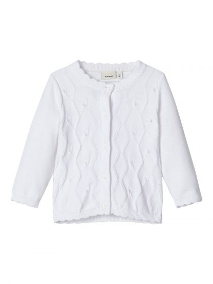 Hvit strikkejakke baby – Name It hvit cardigan Blissa  – Mio Trend