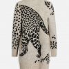 Jakke med leopard