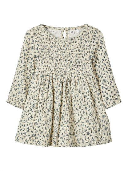 Baby kjole organisk bomull – Name It kjole med blomster Haflower – Mio Trend