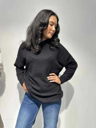 Janina genser,Black