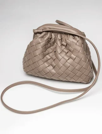 Dumpling braided bag taupe