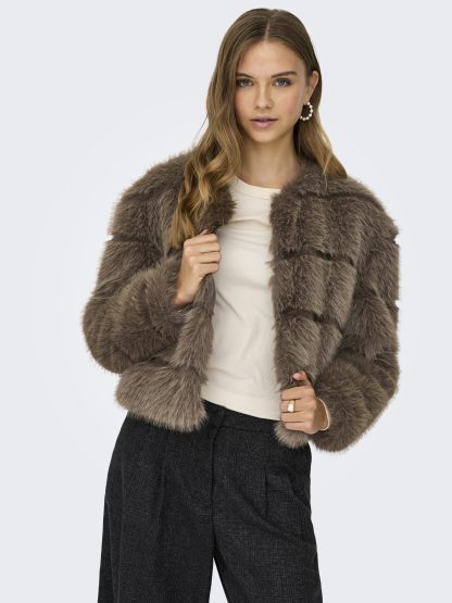 JDYOFELIA FAUX FUR JACKET OTW SIE - Image 3