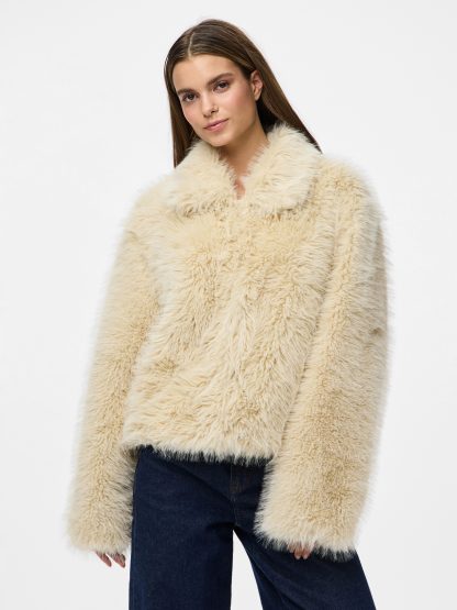 PCJILLA SHORT FLUFFY JACKET - Image 2