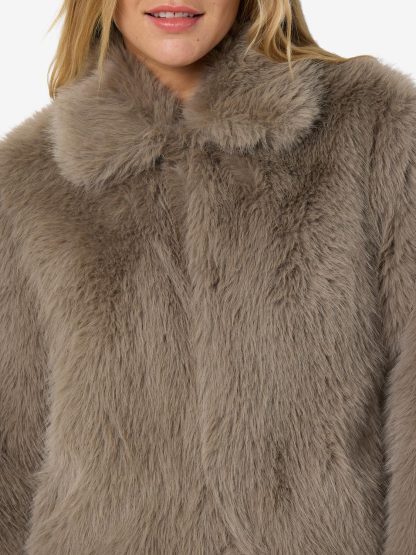 Nmevie Fur Coat Dd - Image 5