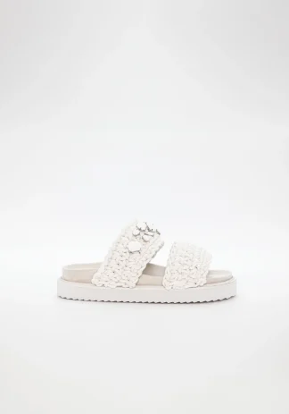 Offwhite sandal "flettet"