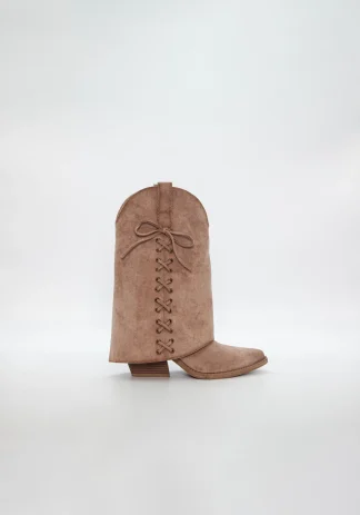 Beige boots